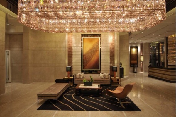 武汉话中江边喝茶”怎么说？